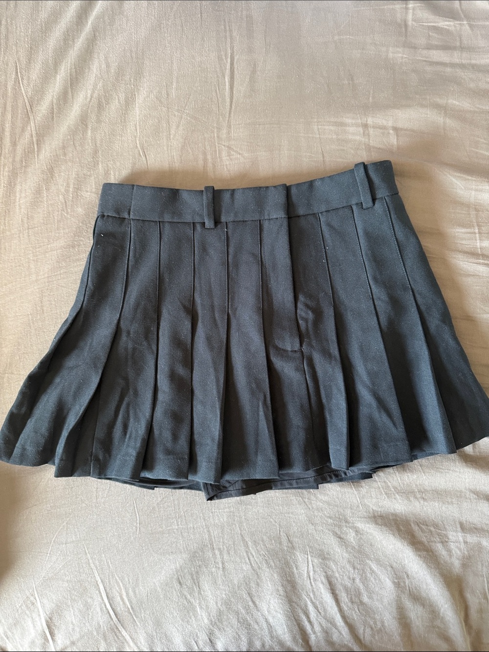 Abercrombie & Fitch Black Pleated Mini Skort